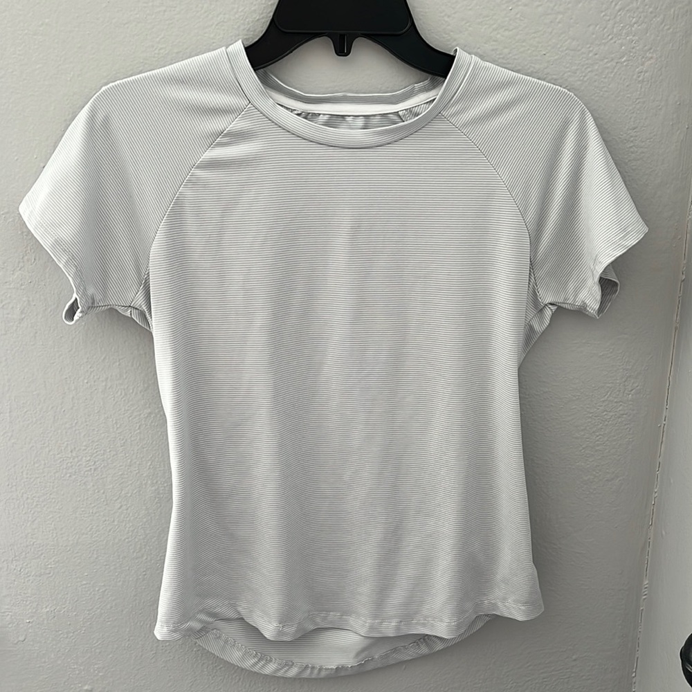 “Danskin-Women’s workout shirt size small”